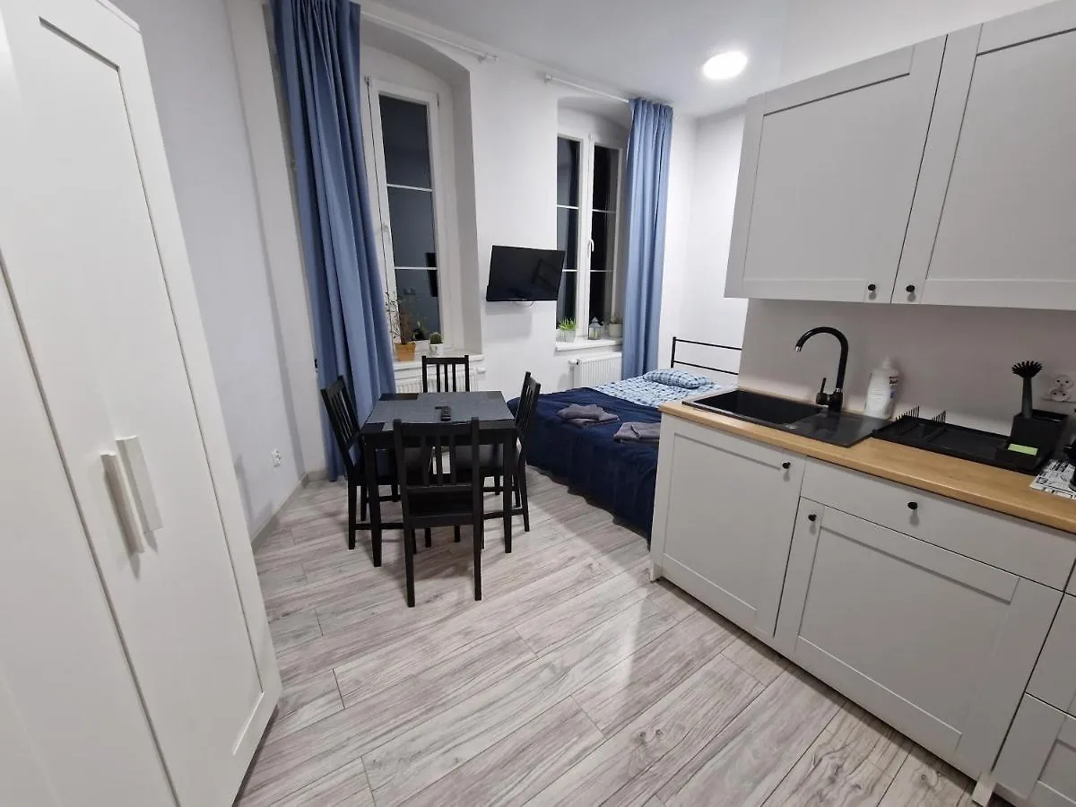 Apartament Studio Centrum Półwiejska 11B Poznań 0*,  Polska